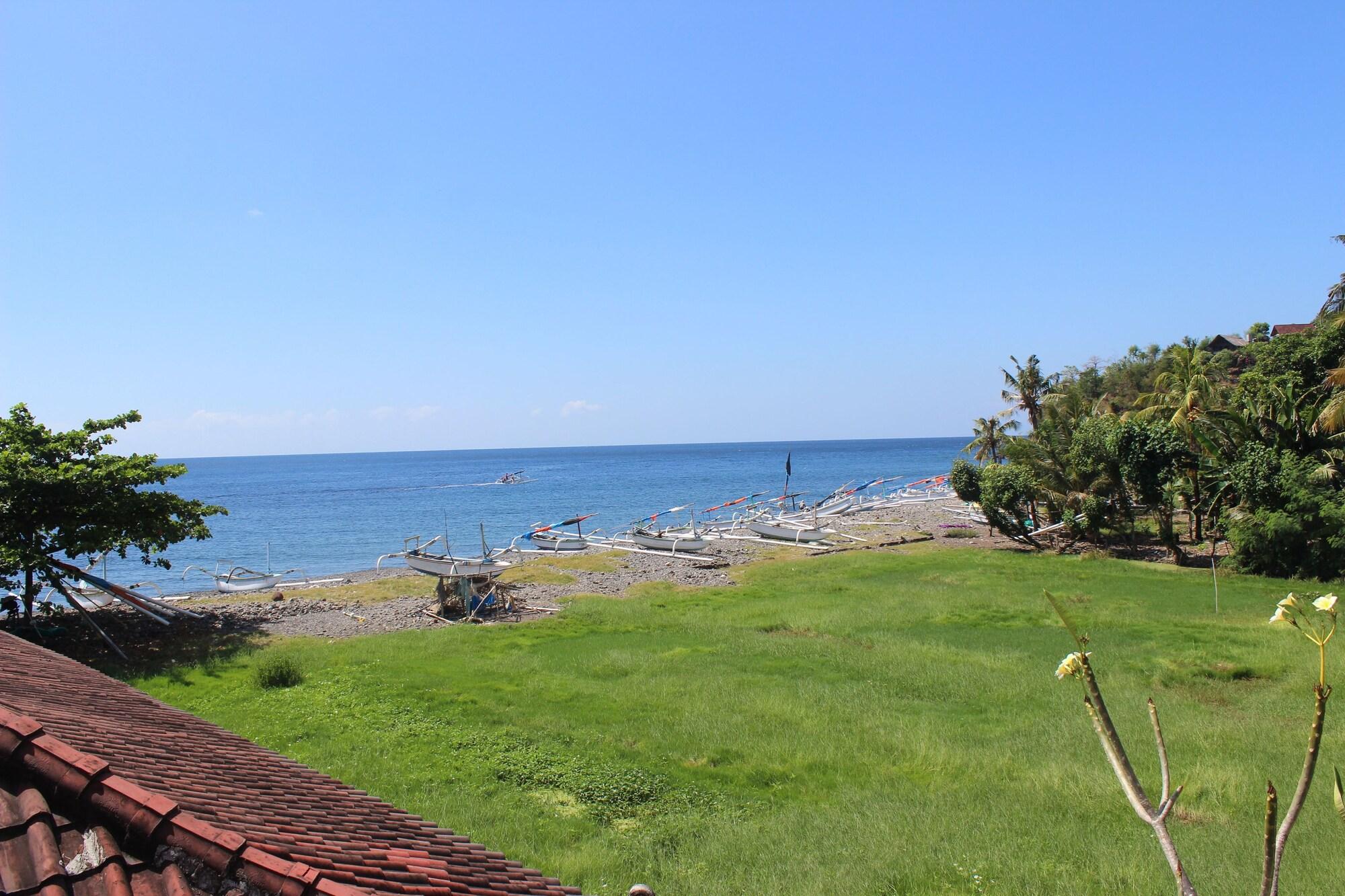 Arya Amed Beach Resort And Dive Center Екстериор снимка