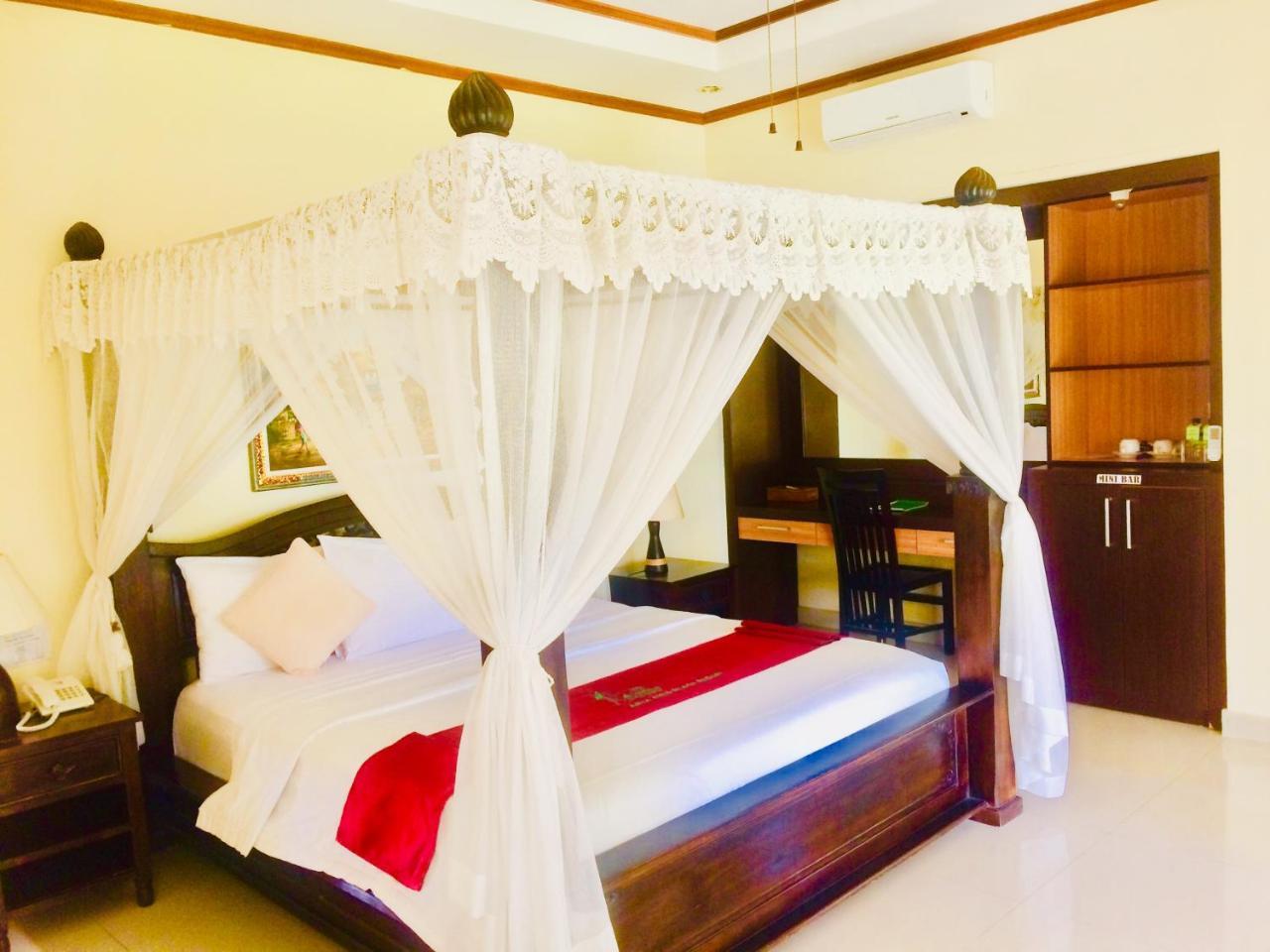 Arya Amed Beach Resort And Dive Center Екстериор снимка